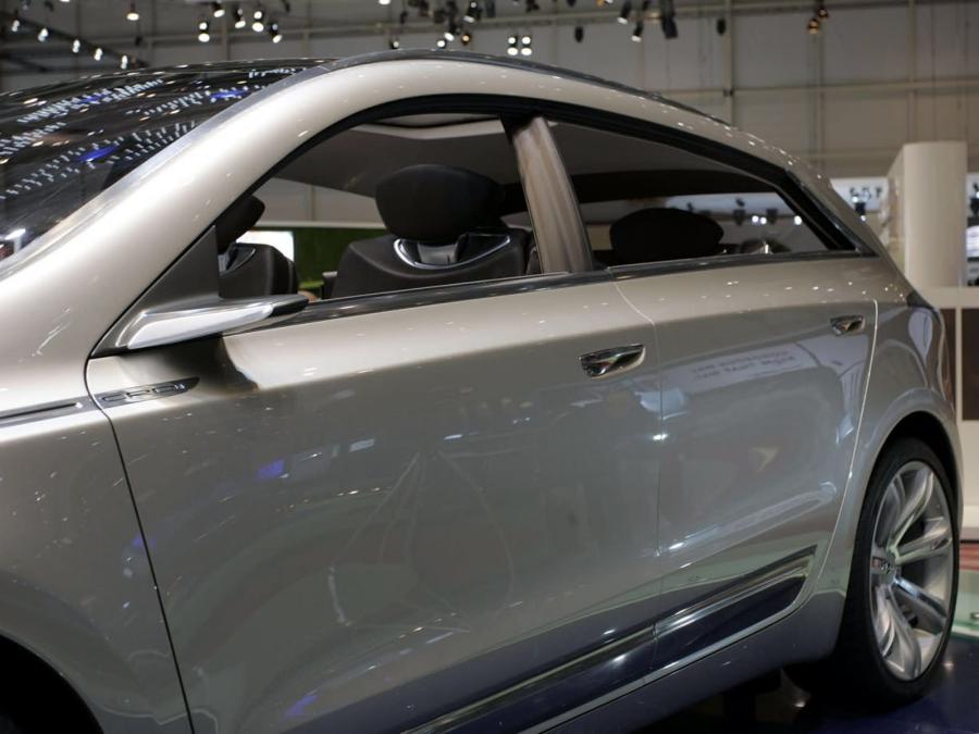  Hyundai HED-2 Genus Concept 2006 года  (фото 14 из 56)